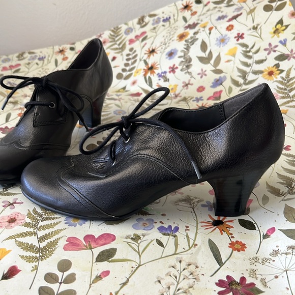 Aerosols heel rest witch comfortable tie Oxford heel shoes - Picture 13 of 13